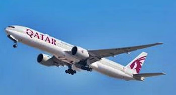 விமானத்தில் ஏற்பட்ட திடீர் கோளாறு…. அதிர்ஷ்டவசமாக உயிர் தப்பிய 144 பயணிகள்…. சென்னை விமான நிலையத்தில் பரபரப்பு….!!!!!