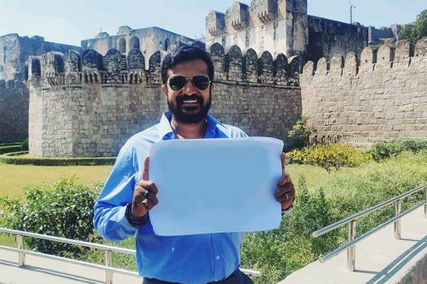 “என் மனைவி ரொம்ப டார்ச்சர் பண்றா”…. என்னோட உயிருக்கு ஆபத்து…. பிரதமர் அலுவலகத்தில் கணவர் பரபரப்பு புகார்….!!!!!