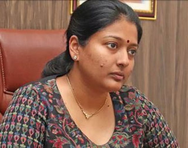 #Breaking: காயத்ரி ரகுராம் திடீர் டுவிட்…. பெரும் தலைவலியில் பாஜக…!!!!