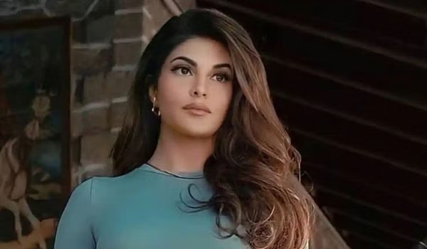 ஜாக்குலின் பெர்னாண்டஸ் வெளிநாடு போக தடை…. காரணம் என்ன?…. நீதிமன்றம் அதிரடி….!!!!