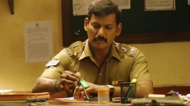 ஆக்‌ஷன் நிறைந்த காட்சிகள்…. நடிகர் விஷால் நடிக்கும் “லத்தி” படத்தின் விமர்சனம் பற்றி ஓர் அலசல்…..!!!!