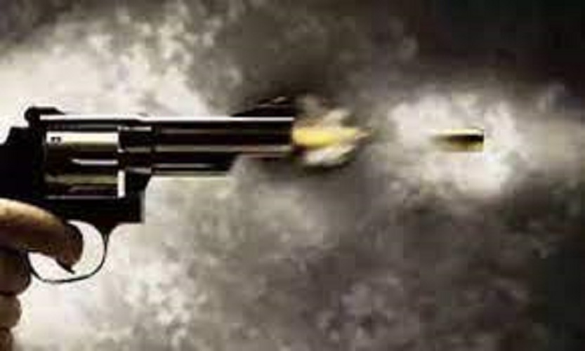 கேளிக்கை விடுதியில் துப்பாக்கிசூடு தாக்குதல்…. இளம்பெண் பரிதாப பலி…!!!