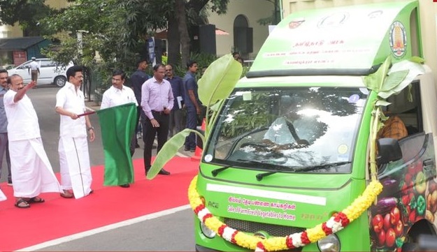 BREAKING: இனி உங்கள் வீடு தேடி வரும்…. நடமாடும் காய்கனி அங்காடி தொடக்கம்…!!!