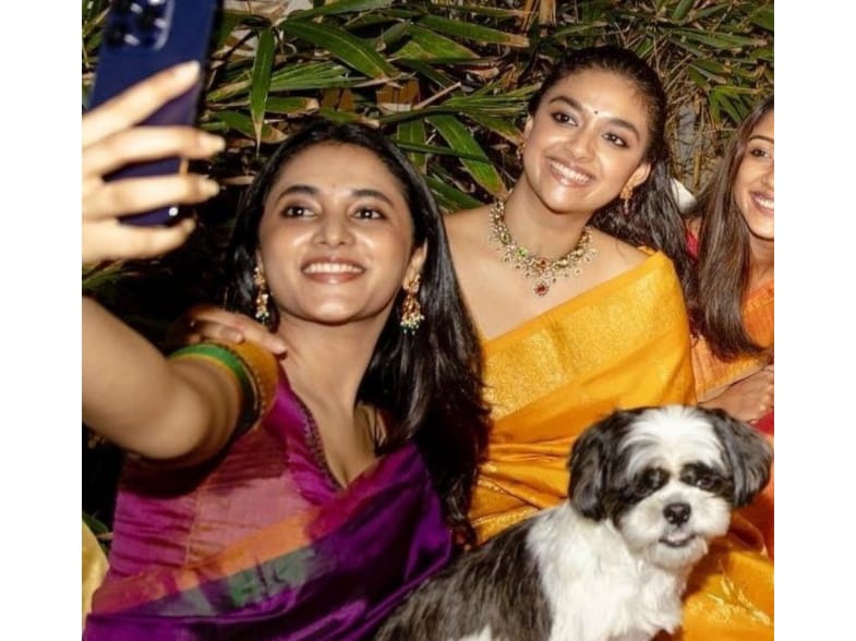 நம்ம நாயகிகளின் பொங்கல் கிளிக்ஸ் இதோ..!!!!