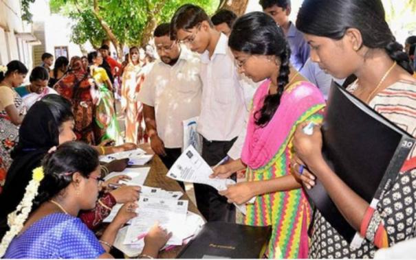 கள்ளக்குறிச்சி மாவட்டத்தில் இன்று மாபெரும் வேலைவாய்ப்பு முகாம்…. இளைஞர்களே மிஸ் பண்ணிடாதீங்க….!!!!