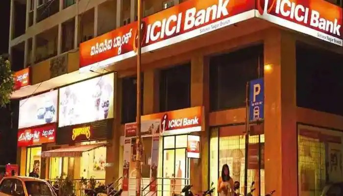 வட்டி விகிதம் அதிரடி உயர்வு…. ICICI வங்கி வாடிக்கையாளர்களுக்கு சூப்பர் குட் நியூஸ்….!!!!