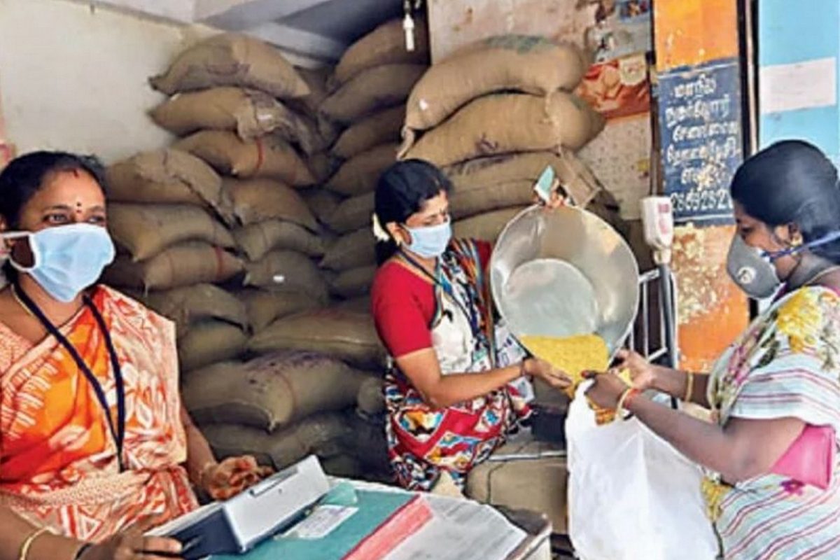 தமிழகத்தில் அனைத்து ரேஷன் அட்டைதாரர்களுக்கும்…. அரசு சூப்பர் குட் நியூஸ்….!!!!