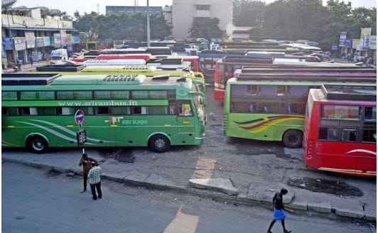 ஆம்னி பேருந்துகளில் கூடுதல் கட்டணம்… தமிழக அரசு எச்சரிக்கை… புகார் எண்கள் அறிவிப்பு…!!!!