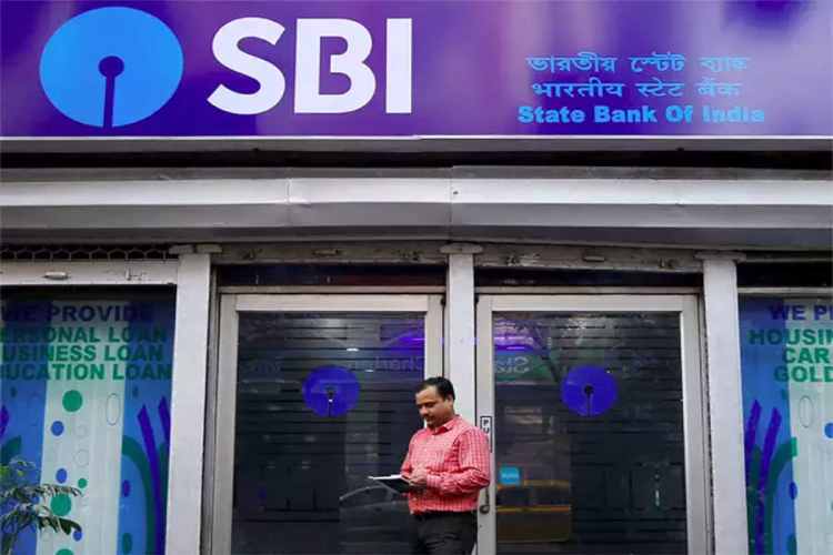 SBI வங்கி வாடிக்கையாளர்கள் கணக்கில் இருந்து…. வெளியான அதிர்ச்சி செய்தி….!!!!