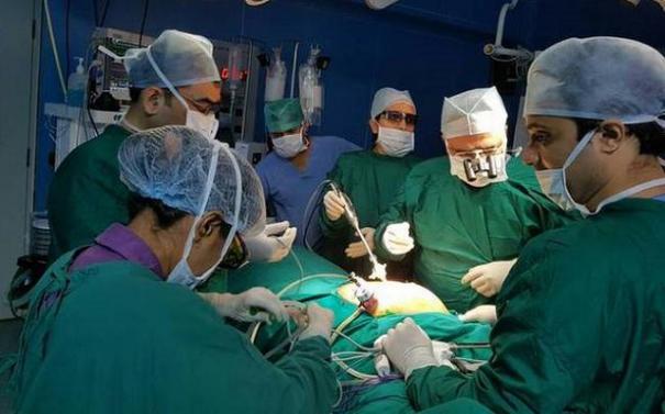 Surgery யின் போது மருத்துவர்கள்… பச்சை நிற ஆடை அணிகிறார்கள் ஏன் தெரியுமா?