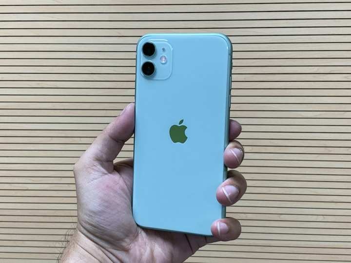 கம்மியான விலையில் iPhone 11…. பிளிப்கார்டில் அதிரடி சலுகை…. உடனே முந்துங்கள்….!!!!