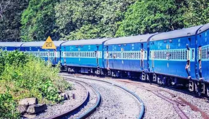 குறுகிய தூர ரயில் சேவை…. வெறும் 3 கிலோ மீட்டருக்கு ரூ.175…. இது கொஞ்சம் ஓவரா தான் இருக்கு….!!!!!