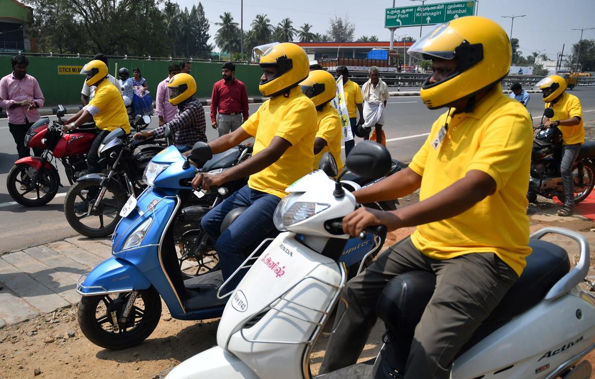 பைக் டாக்ஸிக்கு திடீர் தடை! அரசு அதிரடி உத்தரவு..!!!