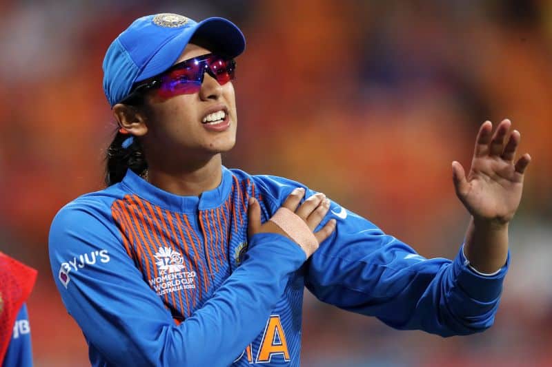 Women’s T20 World Cup : ஷாக்…. ஸ்மிருதிக்கு காயம்…. பாகிஸ்தானுக்கு எதிரான போட்டியில் விலக வாய்ப்பு..!!