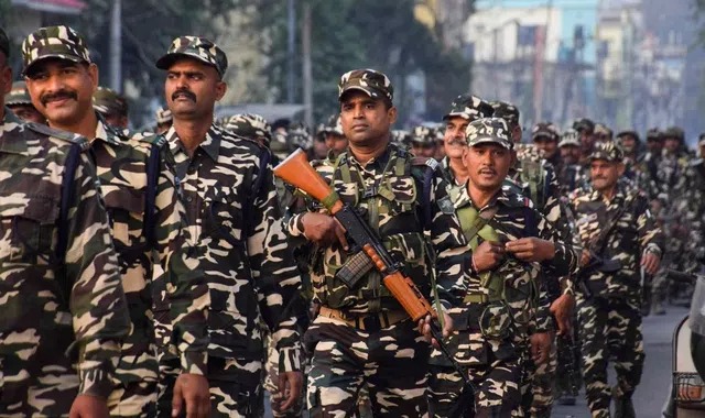 9,212 காலி பணியிடங்கள்…. மாதம் ரூ.69,000 வரை சம்பளத்தில் CRPF வேலை…. உடனே அப்ளை பண்ணுங்க…..!!!!