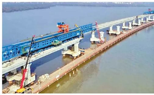ரூ.1,352 கோடி செலவில்… மும்பை – புனே விரைவு சாலையுடன் கடல் வழி மேம்பாலத்தை இணைக்க திட்டம்…!!!!!