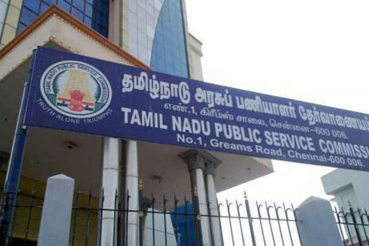 தமிழக பத்திரப்பதிவு துறையில் கொட்டி கிடக்கும் காலிப் பணியிடங்கள்…. அமைச்சர் சொன்ன முக்கிய தகவல்….!!!!