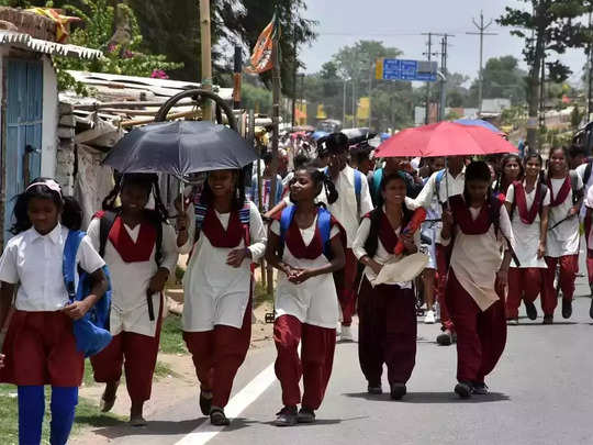 கடும் வெப்ப அலை எதிரொலி… மாநிலம் முழுவதும் பள்ளிகளுக்கு 5 நாட்கள் விடுமுறை… அரசு அறிவிப்பு…!!