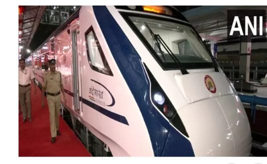 வந்தே  பாரத் ரயில் மீது மீண்டும் கல் வீசி தாக்குதல்… தொடரும் மர்ம நபர்களின் அட்டூழியங்கள்…!!!