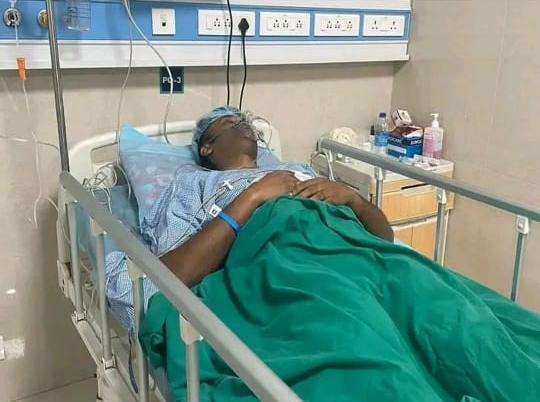 பாஜக முக்கிய பிரமுகர் மருத்துவமனையில் அனுமதி…. குணமடைய வேண்டி மத்திய இணையமைச்சர் டுவிட்…..!!!!!