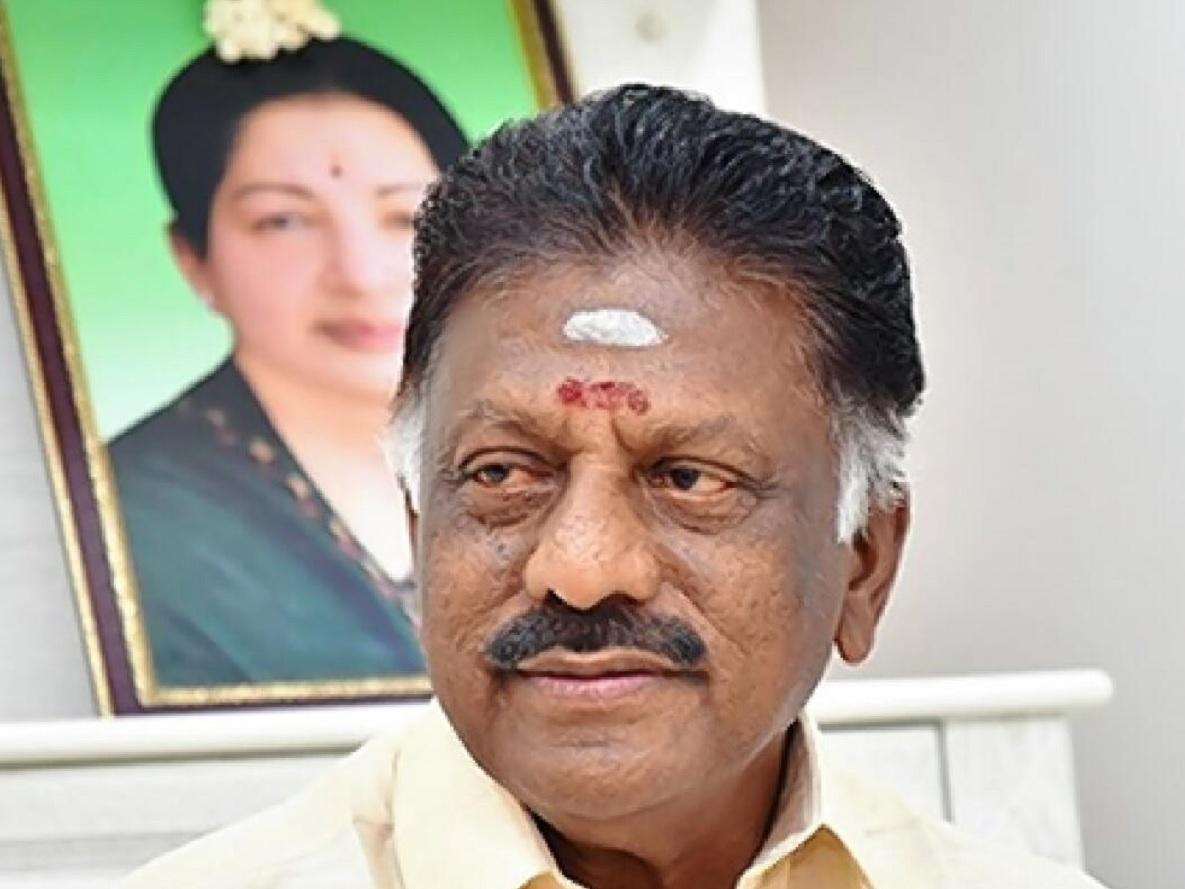 தொண்டர்களில் ஒருவனை முதலமைச்சர் ஆக்கும் கடமை எனக்கு இருக்கு…. OPS பேச்சு…!!!