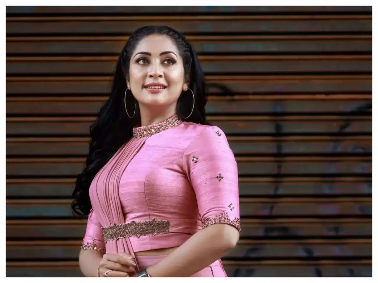 “செல்ஃபி தொல்லை மிகவும் வருத்தம் அளிக்கிறது”… பிரபல நடிகை அதிருப்தி..!!!