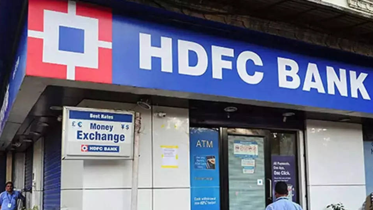 HDFC வங்கியின் புதிய திட்டம்…. இதில் இவ்வளவு வசதிகளா?…. வாடிக்கையாளர்களுக்கு சூப்பர் குட் நியூஸ்…!!!