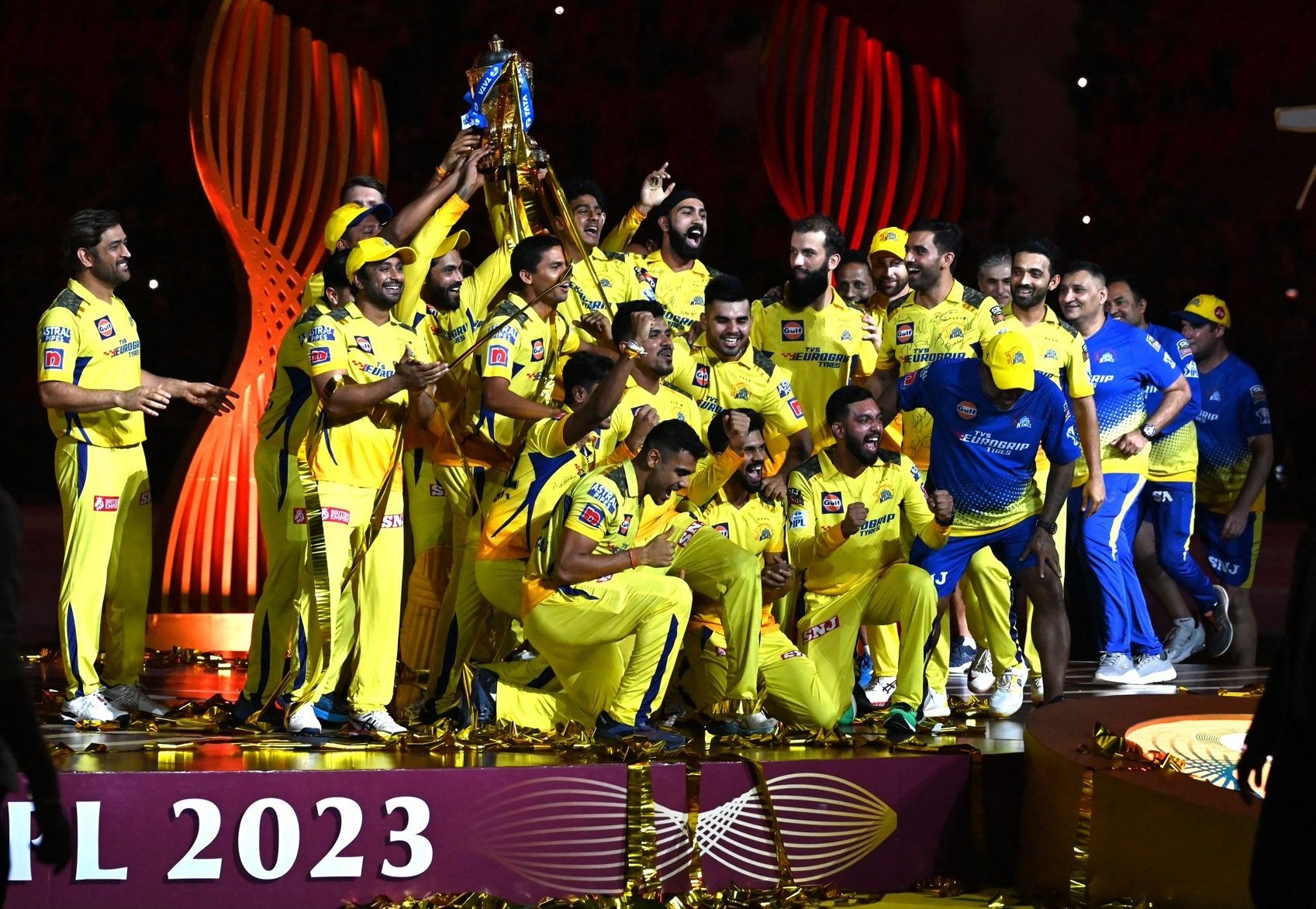 IPL2023 Final : 5 முறை சாம்பியன் பட்டம் வென்ற 2வது அணி என்ற பெருமையை பெற்ற சிஎஸ்கே..!!