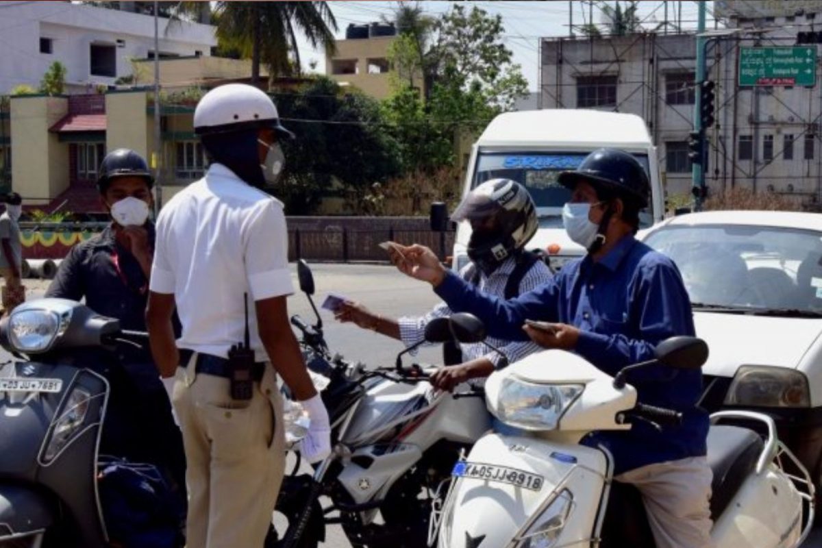 போக்குவரத்து விதிகளை மீறுவோருக்கு…. இனி வீடியோவுடன் அபராதம்…. தமிழக அரசு அரசாணை…!!!