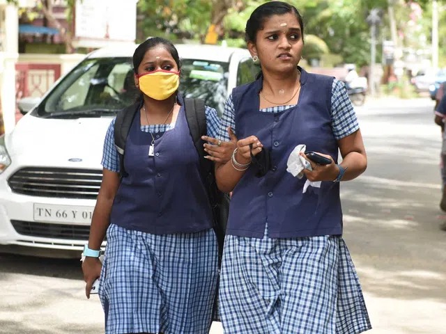 CBSE மாணவர்களுக்கு குட் நியூஸ்…! அதிக மதிப்பெண் பெற விரும்பினால் துணைத்தேர்வு….!!!