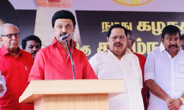 6,905 கோப்புகளின் கையெழுத்து, 16 மாவட்டங்களில் கள ஆய்வு…. முதல்வர் ஸ்டாலின் ஸ்பீச்…!!!