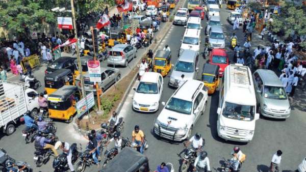 சென்னையில் இன்று போக்குவரத்து மாற்றம்…. வாகன ஓட்டிகளுக்கு முக்கிய அறிவிப்பு….!!!