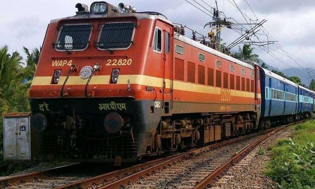 Odisha Train Accident எதிரொலி: இன்று இந்த ரயில்கள் ரத்து….. தெற்கு ரயில்வே அறிவிப்பு…!!!
