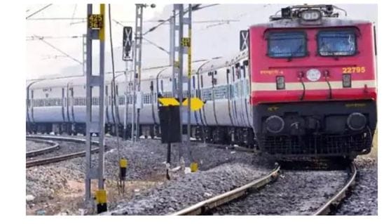 நாடு முழுவதும் ரயில் சிக்னல் அறைகளுக்கு இரட்டை பூட்டு… ரயில்வே வாரியம் அறிவுறுத்தல்…!!!!!