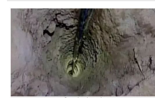 ஆழ்துளை கிணற்றில் தவறி விழுந்த 2 வயது குழந்தை… மீட்பு பணி தீவிரம்… பெரும் அதிர்ச்சி சம்பவம்..!!!!!