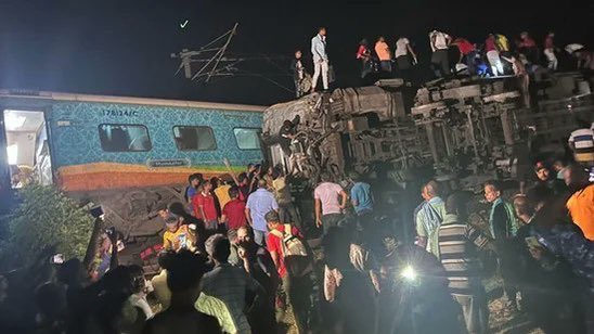 #TrainAccident : ஒடிசா ரயில் விபத்து…. “120க்கும் மேற்பட்ட உடல்கள் மீட்பு”….. காயமடைந்தோர் எண்ணிக்கை 800 ஆக உயர்வு..!!