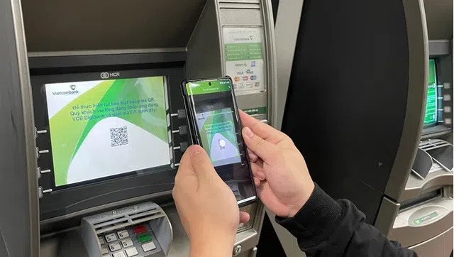 அடடே இந்த விஷயம் தெரியுமா…. இனி ATM இல்லாமலும் பணம் எடுக்கலாம்…. எப்படினு தெரிஞ்சிக்கோங்க…!!