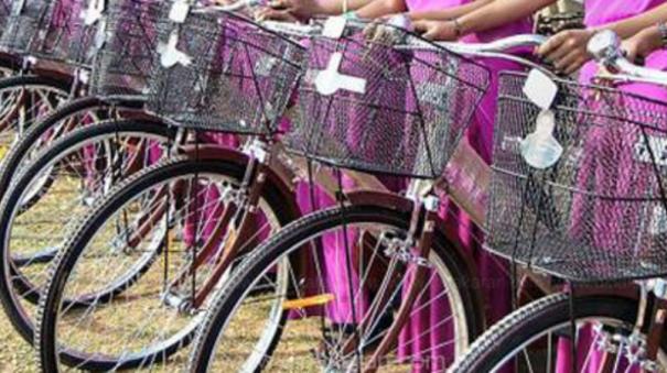 பள்ளி மாணவர்களுக்கு இலவச சைக்கிள்… இதை யாரும் செய்யாதீங்க… அமைச்சர் உதயநிதி…!!!