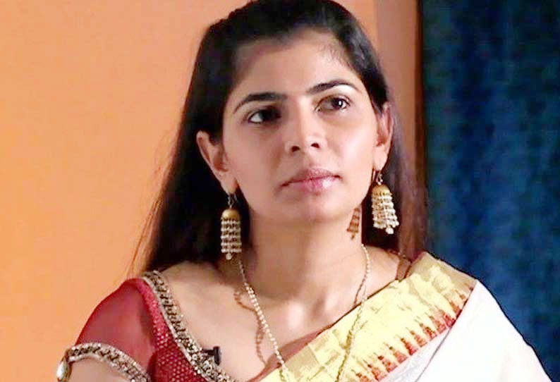 உஷார்..! OTP பகிராமல் காணாமல் போன பணம்… பாடகி சின்மயி குடும்பத்தினரிடம் நூதன மோசடி…!!