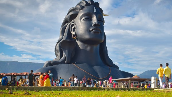 எங்களிடம் ஆதாரம் இருக்கு…. அதை எங்கேயும் எப்போதும் காட்டுவோம்…. ஈஷா யோகா மையம் அதிரடி…!!