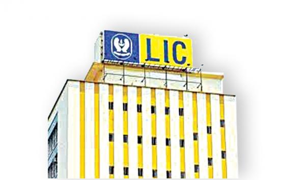 மாதம் ரூ.20,000 பென்ஷன் கிடைக்கும்…. இன்னொரு சிறப்பம்சமும் இருக்கு…. LIC-யின் கலக்கல் பாலிசி திட்டம்…!!!