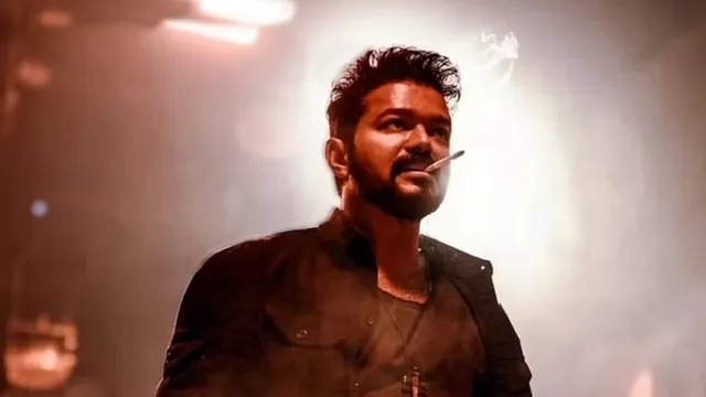 “#DMKFearsThalapathyVIJAY” இணையத்தை தெறிக்கவிடும் தளபதி ரசிகர்கள்…!!