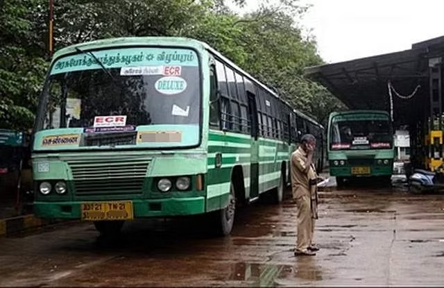 பயணிகளிடமிருந்து இந்த ரூபாய் நோட்டுகளை வாங்கக்கூடாது…. தமிழக அரசுப்பேருந்து நடத்துனர்களுக்கு அதிரடி உத்தரவு…!!