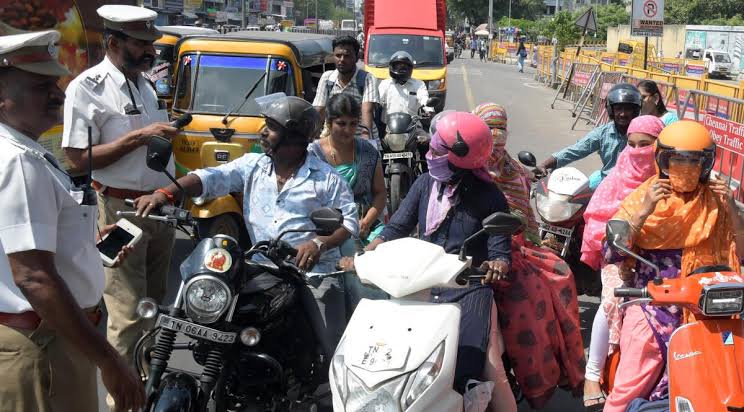 வாகன ஓட்டிகள் இனி 30கி.மீ வேகத்தை தாண்டக்கூடாது… அமலுக்கு வந்த புதிய போக்குவரத்து விதிமுறை…!!!