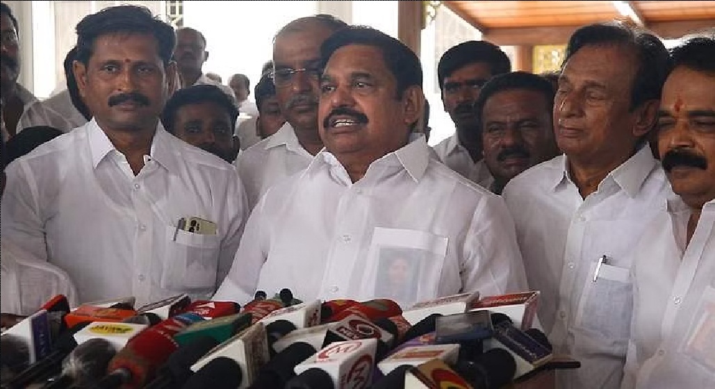 நாங்க இல்லைன்னா…! ”7 பேருக்கு தூக்கு தான்” நச்சின்னு காப்பாற்றிய ADMK…  காலரை தூக்கிவிட்ட எடப்பாடி…!!