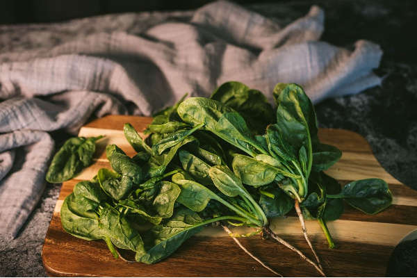 3 நாட்கள் ஆனாலும் கீரை பழுதாகாமல் பிரஷ்ஷாக இருக்க…. இந்த டிப்ஸ் பாலோ பண்ணுங்க….!!!