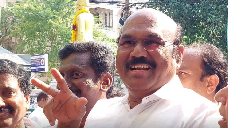 DMK ஆட்சி நெருப்பை மடியில் கட்டிக்கிட்டு போற மாதிரி…! கொதித்து போயுள்ள இஸ்லாமியர்கள்; எகிறிய ஜெயக்குமார்…!!