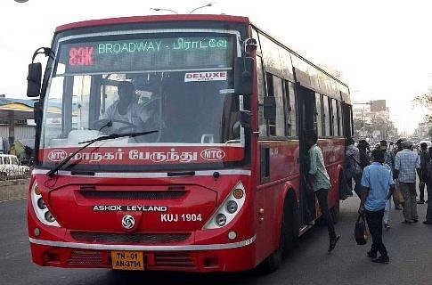 இனி நடுவழியில் பேருந்து, ஆட்டோக்களை நிறுத்தக்கூடாது… போக்குவரத்து காவல்துறை அதிரடி உத்தரவு…!!!