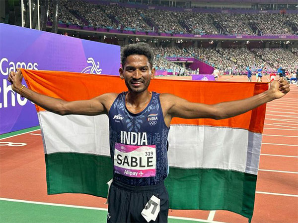 #IndiaAtAsianGames : தங்கம் வென்ற அவினாஷ் சாப்ளே ஸ்டீபிள் சேஸ் 5000 மீ ஓட்டத்தில் வெள்ளி வென்றார்  – இந்தியாவிற்கு மேலும் 3 பதக்கங்கள்.!!