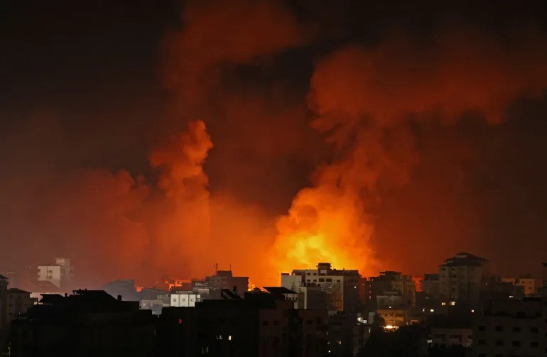 #Gaza_under_attack: உணவு  இல்ல… தண்ணீர் இல்ல… மின்சாரம் இல்ல… அல்லல்படும் காசா நகர்.. 18 லட்சம் மக்கள் பரிதவிப்பு…!!